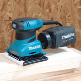 Makita BO4556 Lijadora para acabados, 11.4 cm x 10.2 cm, 14,000 oscilaciones por minuto